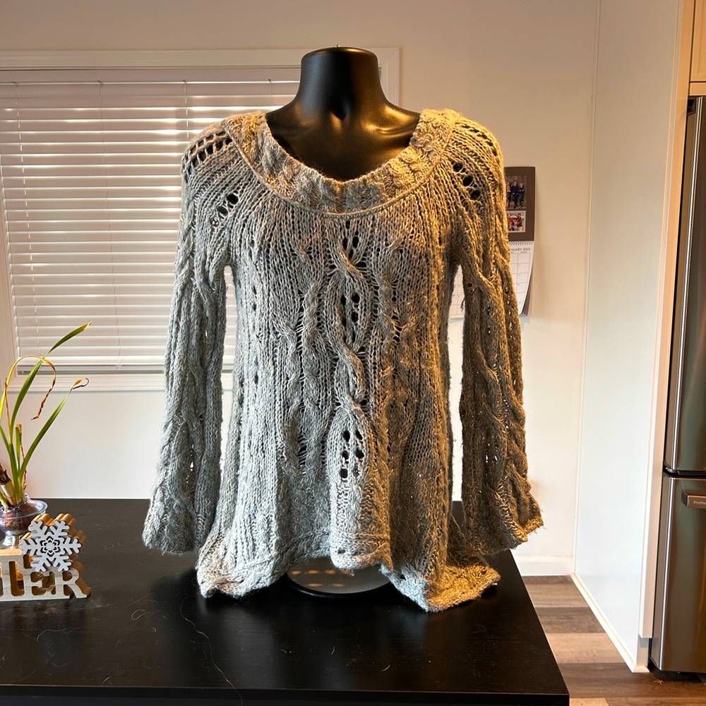 Gray open cable knit sweater tunic style size small